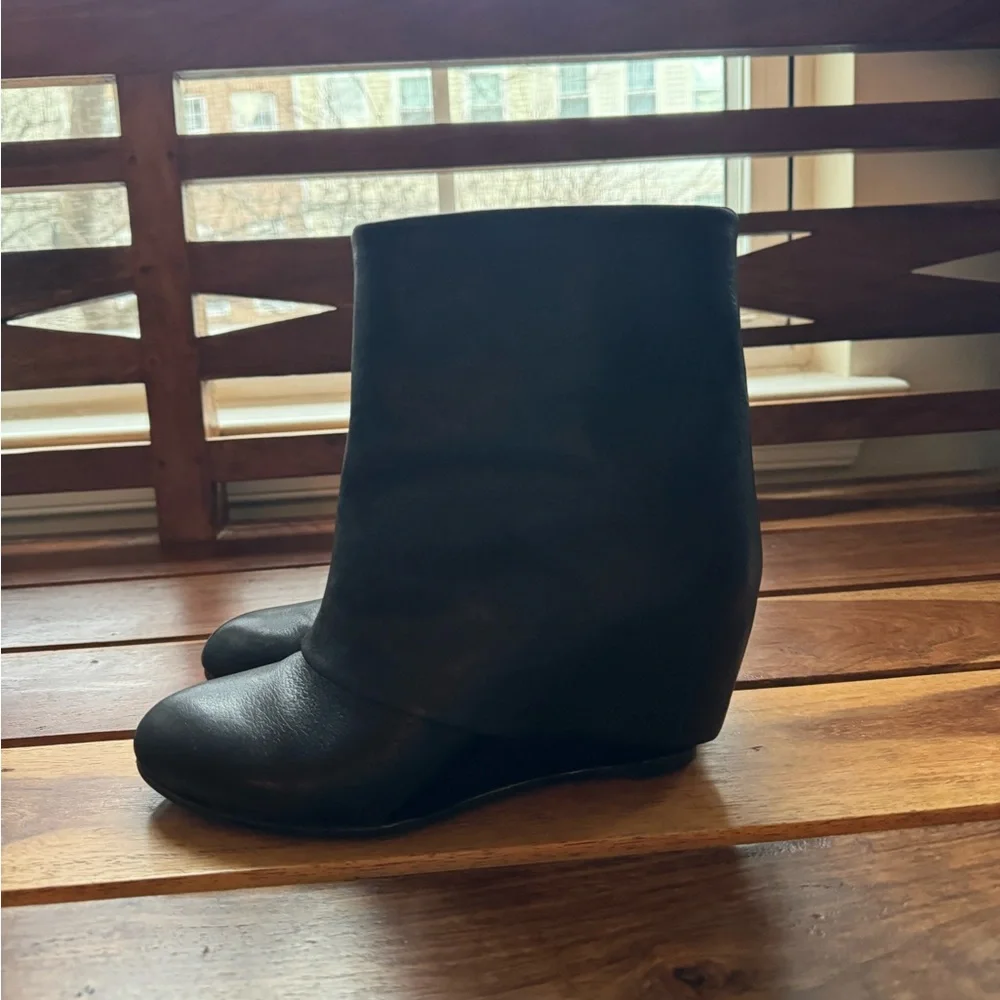 French Connection Rafaela Boot - Picture 4 of 10